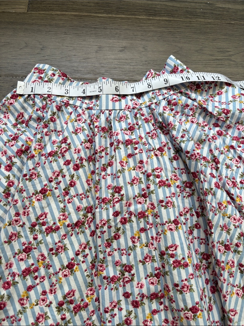 Cinderella | Floral Eyelet Hem A-Line Skirt - Blue & Red Lace Size XS - Picture 5 of 10